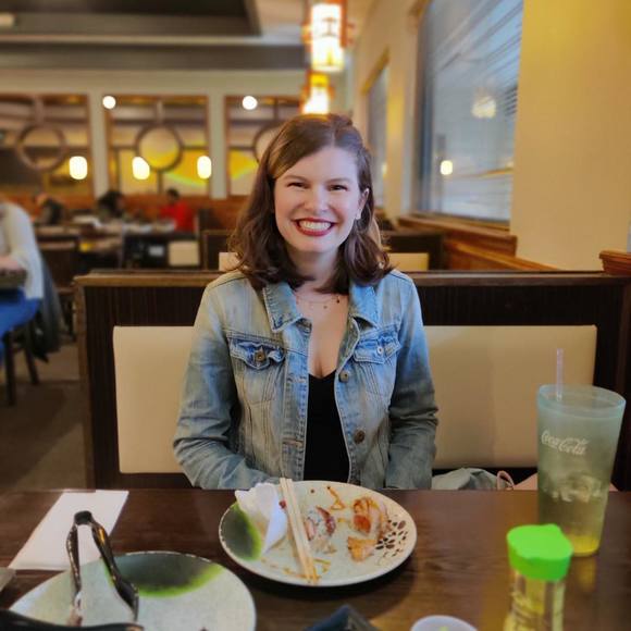 Profile Picture of Emily Rynners (@emilyrynners) on Poshmark