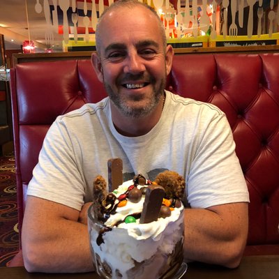 Profile Picture of Andy Halliwell (@AndrewHalliwe14) on Twitter