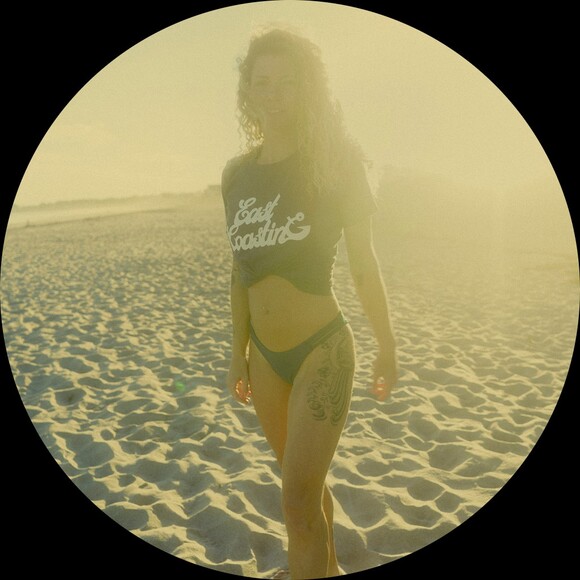 Profile Picture of Sasha Drebitko (@sashenka91) on Poshmark