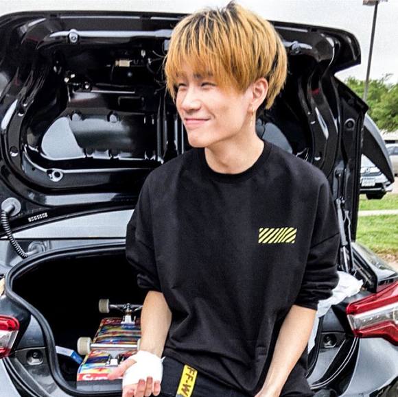 Profile Picture of Tony Cheng (@tony0228) on Poshmark