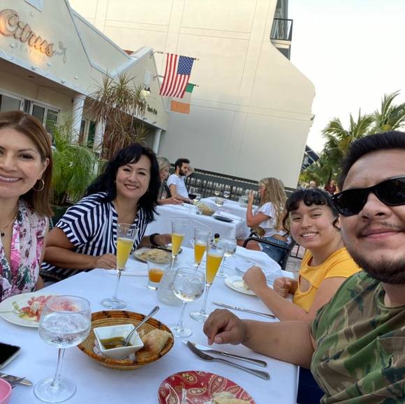 Profile Picture of Hernando Calvo (@hcalv001) on Poshmark