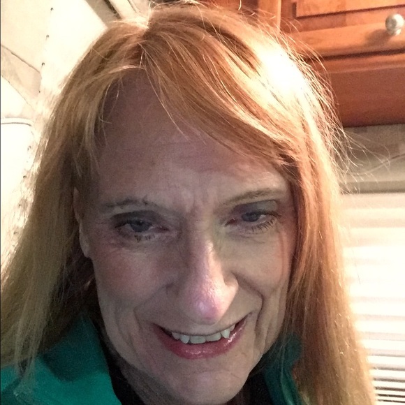 Profile Picture of Judy Vareberg (@juthia) on Poshmark