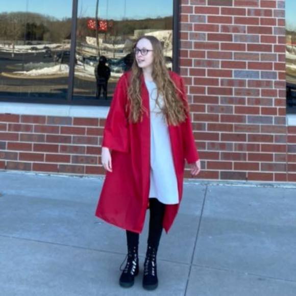 Profile Picture of Jaden Lohff (@jadenxlohff) on Poshmark