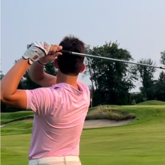 Profile Picture of Benjamin Leeds (@benjaminleeds28) on Poshmark