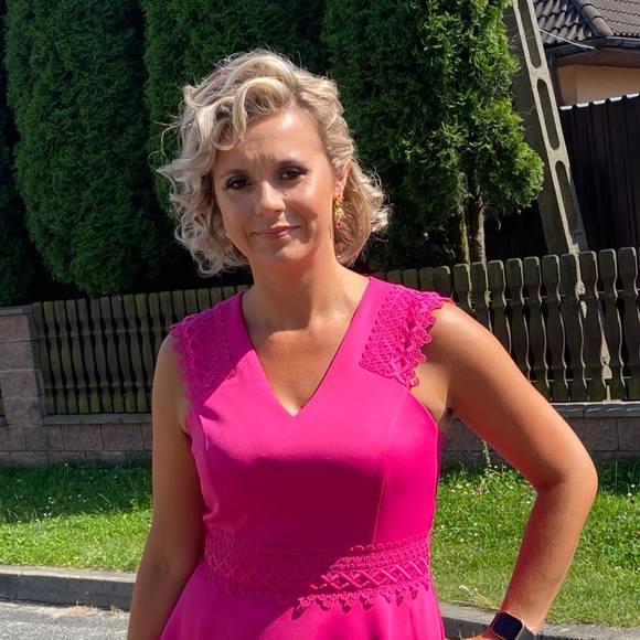 Profile Picture of Malgorzata Woloszyn roginski (@gosiekw85) on Poshmark