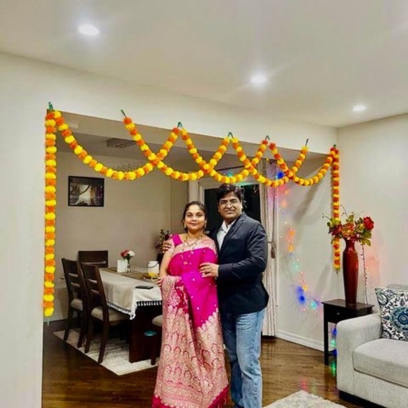 Profile Picture of Vidya Narad (@tinkurode) on Poshmark