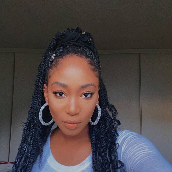 Sheeber Keyy - Poshmark Profile Picture of Sheeber Keyy (@sheeber) on Poshmark