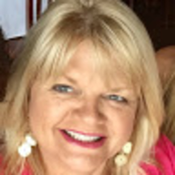 Profile Picture of Joni Wilkinson (@jmwilkins3) on Poshmark