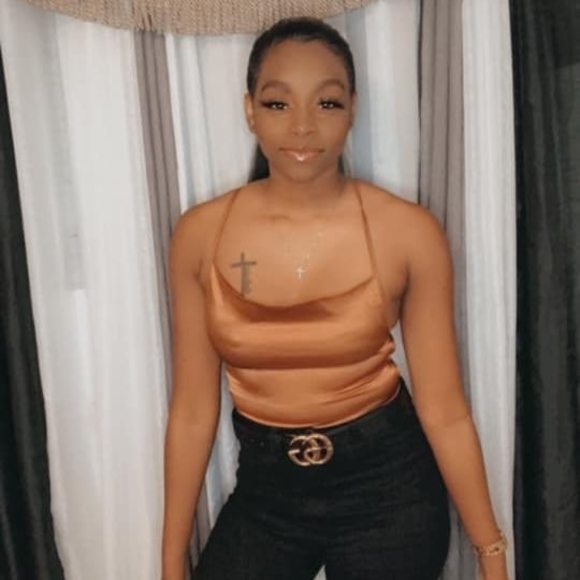 Profile Picture of Reneshia Davidson (@royaltty) on Poshmark