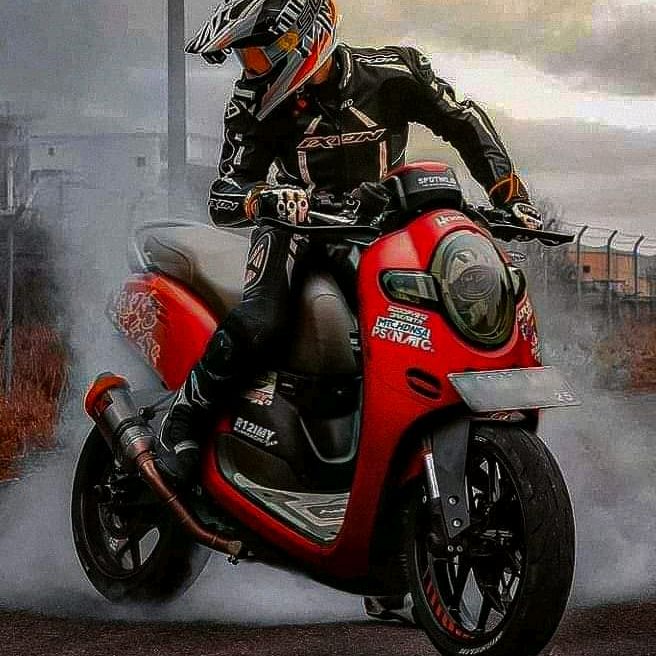 Profile Picture of James Toledo (@marjohnjayme) on Tiktok