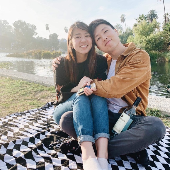 Profile Picture of David Lim (@davidhyulim) on Poshmark