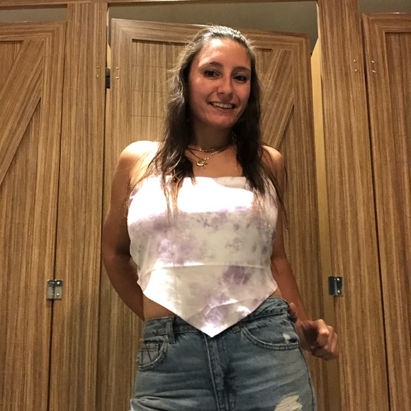 Profile Picture of Katelyn Stoliker (@katestoliker) on Poshmark