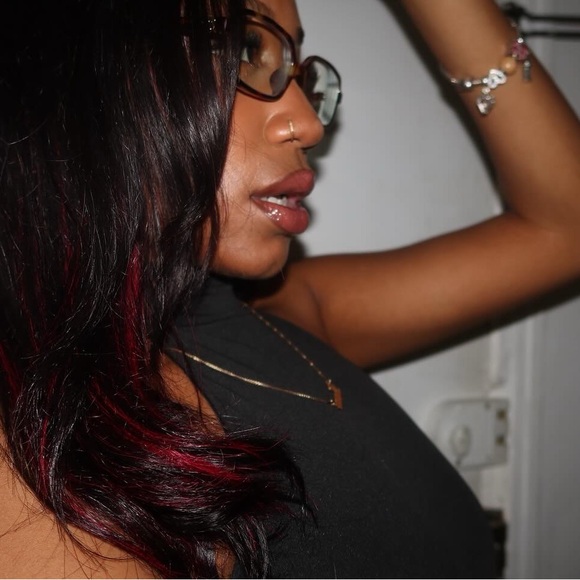 Profile Picture of Rana Lukusa (@ranalukusa) on Poshmark