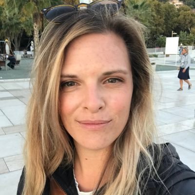 Profile Picture of Julia Wade (@juliawadephoto) on Twitter