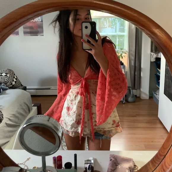 Profile Picture of Julia Okuda (@juliahar) on Poshmark