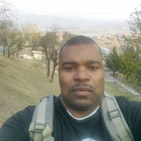 Profile Picture of Jay Cloud (@jaycloud284) on Poshmark