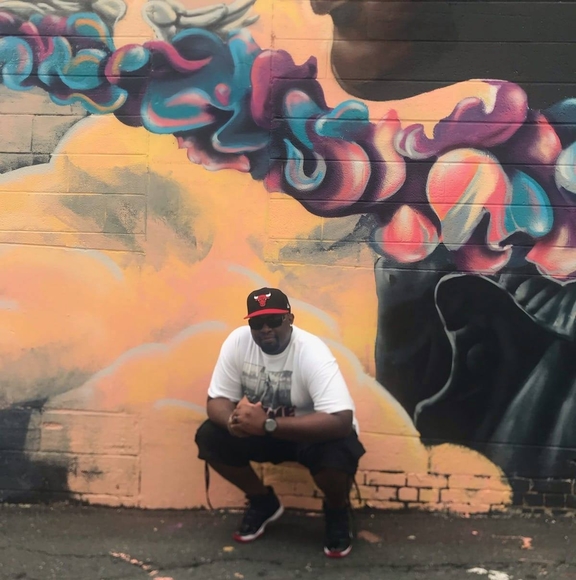 Profile Picture of James Hatcher (@bgjames3000) on Poshmark