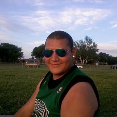 Profile Picture of Symon Thomas (@SymonTB) on Twitter