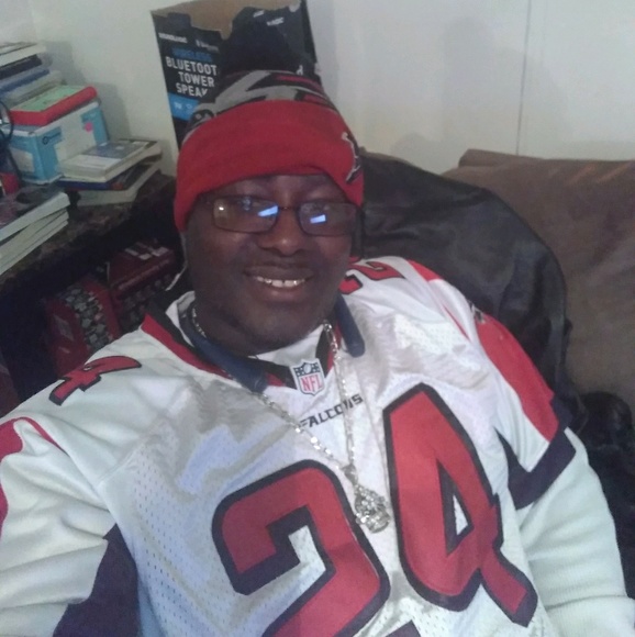 Darrell Scott - Poshmark Profile Picture of Darrell Scott (@darrell621) on Poshmark