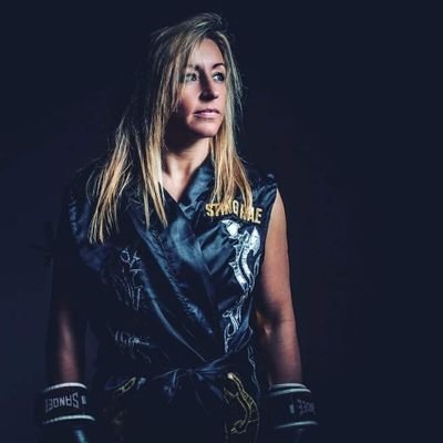 Profile Picture of Linzi Rae Edwards (@RaeLinzi) on Twitter