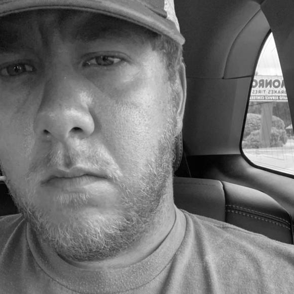 Profile Picture of Cody Hussing (@codyhussing) on Poshmark