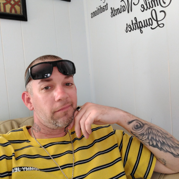 Profile Picture of Joshua Garrett (@daddygarrett421) on Poshmark