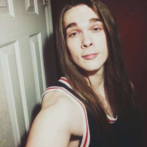 Profile Picture of Ray Powers (@mommaduck8395) on Poshmark