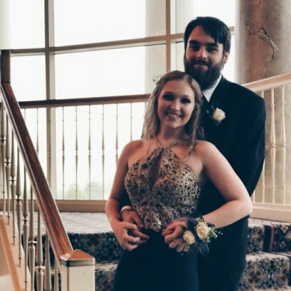 Profile Picture of Gideon Sharun (@gids19) on Poshmark