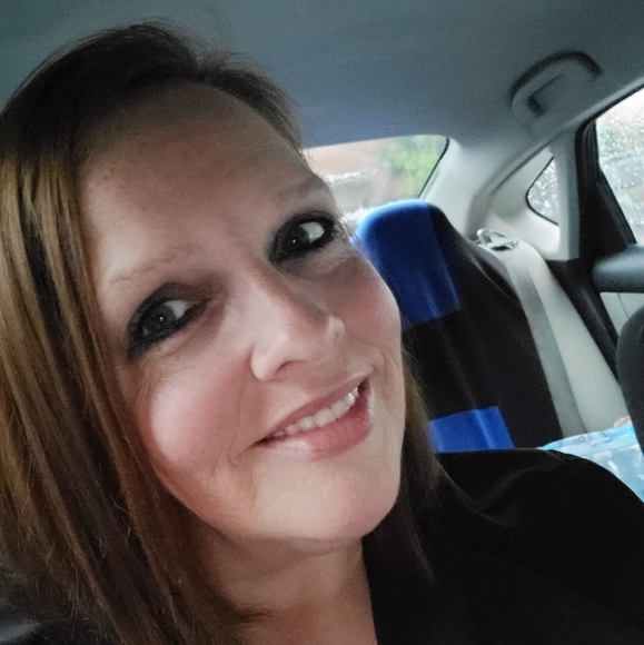 Profile Picture of Jennifer Dimatteo (@jdimatteo) on Poshmark