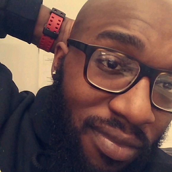 Profile Picture of Devin Mckeithen (@devinmck) on Poshmark