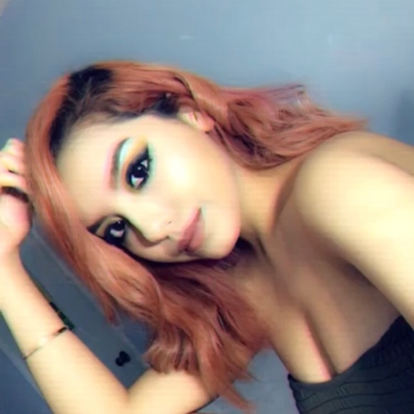 Profile Picture of Brenda Lima (@brendanat) on Poshmark
