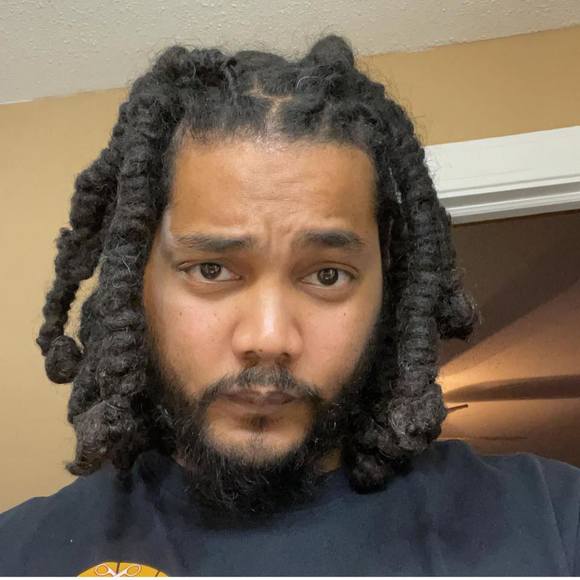 Profile Picture of William Mackey jr (@williammacke506) on Poshmark