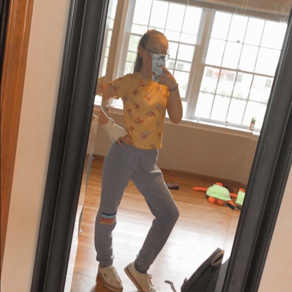 Profile Picture of Isabella Franks (@bellaf234) on Poshmark