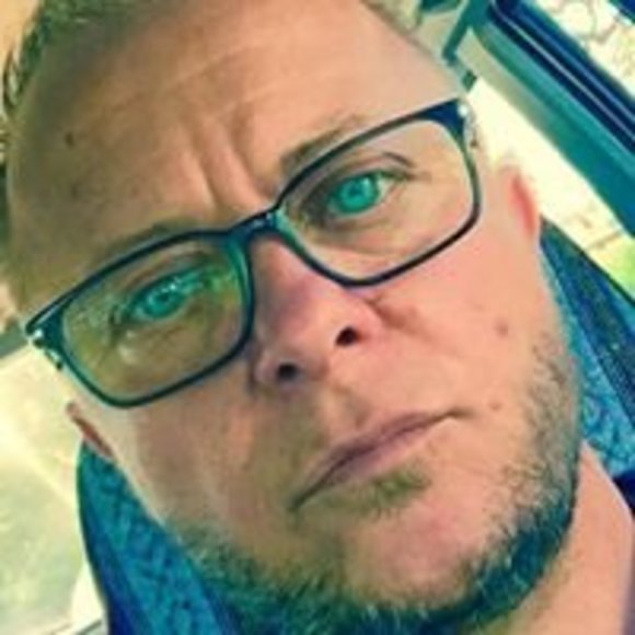 Profile Picture of Cristopher Chanin (@c_chanin) on Poshmark