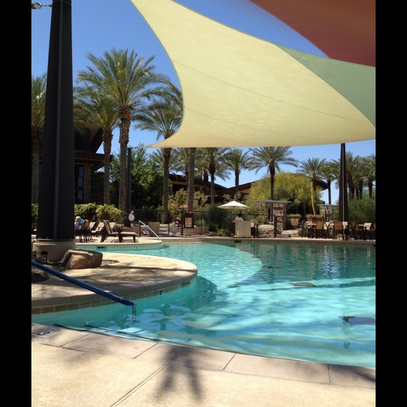 Profile Picture of Shelly Langer (@shelly2014) on Poshmark