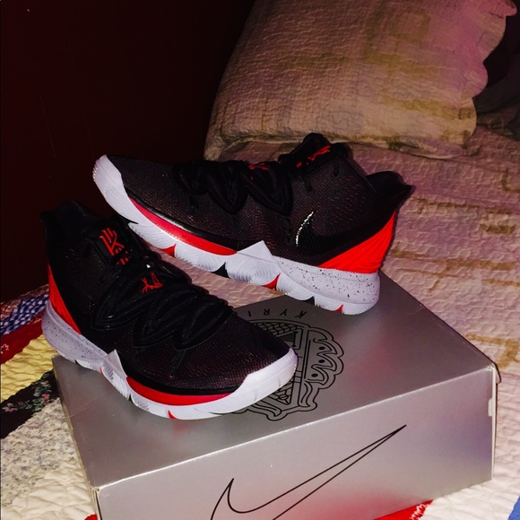 Profile Picture of Omari Biles (@obiles55) on Poshmark