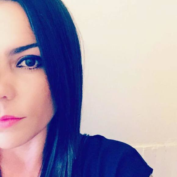 Profile Picture of Sandra Valadez (@mnkybananas) on Poshmark