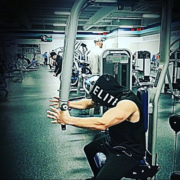 Matthew Ednie - Poshmark Profile Picture of Matthew Ednie (@warriorelite) on Poshmark