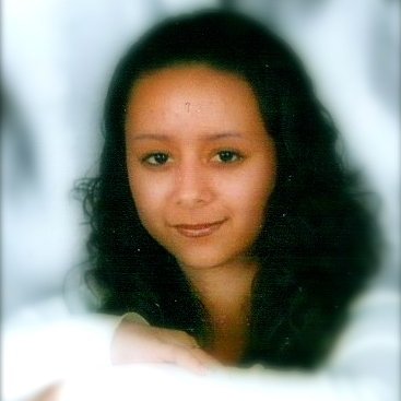 Profile Picture of Monique Rojas (@momoro707) on Twitter