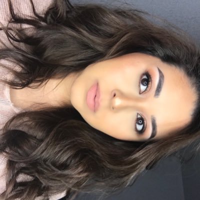 Profile Picture of Elizabeth Mendoza (@lizmndza_) on Twitter