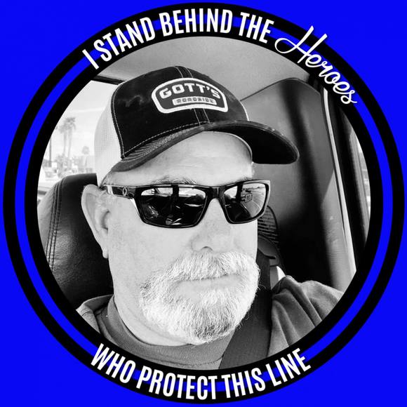 Profile Picture of Larry Malone (@roxnrvr) on Poshmark