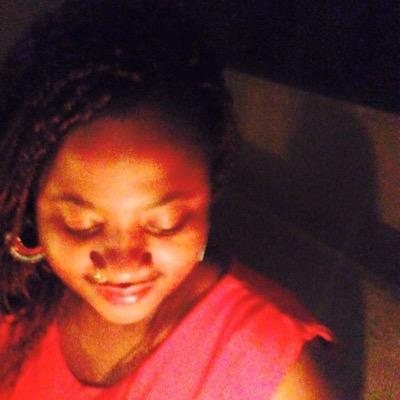 Profile Picture of Danai (@ragingpoet) on Twitter