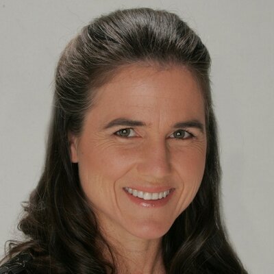 Profile Picture of Clare Macaulay (@DrClareDentist) on Twitter