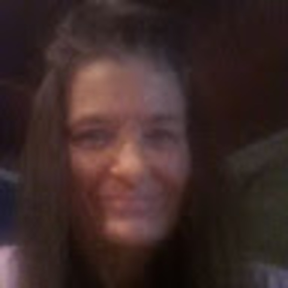 Profile Picture of Dana Simmons (@danasimmons78) on Poshmark