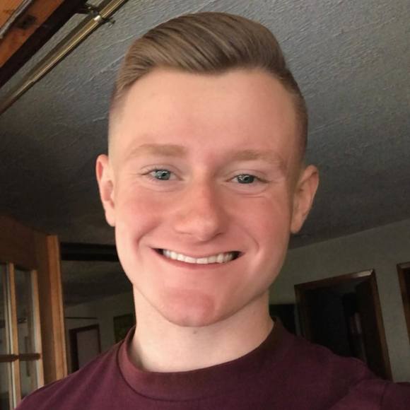 Profile Picture of Dylan Moffitt (@dmoff) on Poshmark