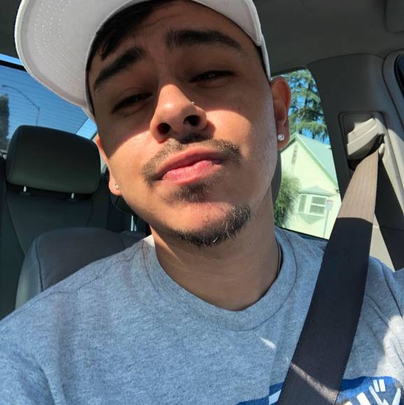 Profile Picture of Joshua Daniel (@joshuadaniel605) on Poshmark