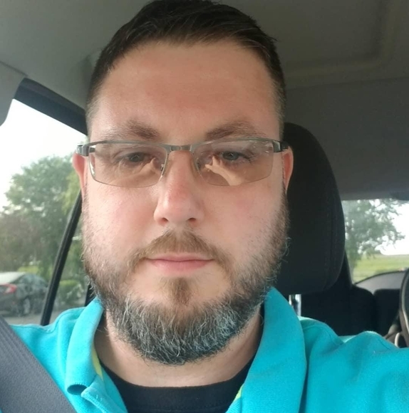 Profile Picture of Josh Mcbride (@joshmcbride420) on Poshmark