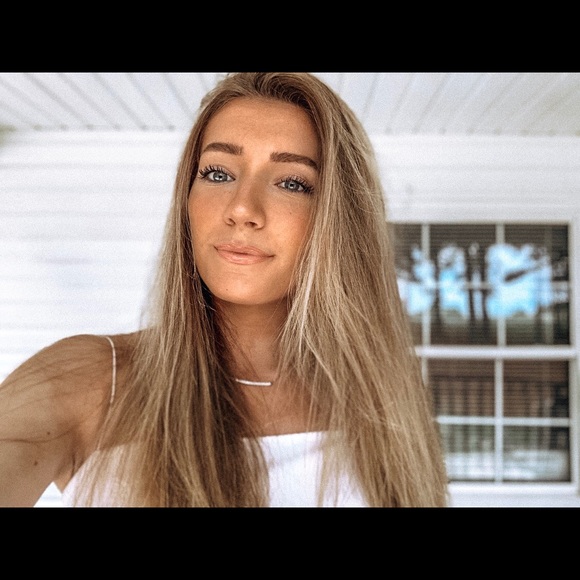 Profile Picture of Sabrina Samuels (@samuels12) on Poshmark