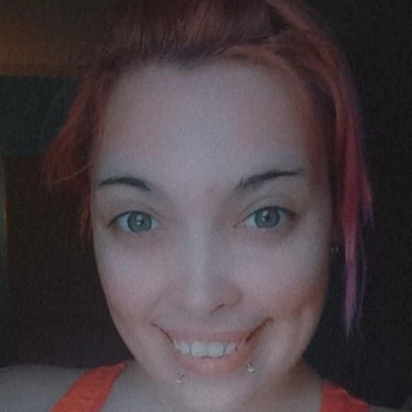 Profile Picture of Danielle Wannemacher (@mileenamarie638) on Poshmark