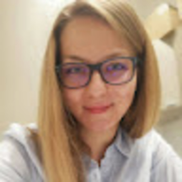 Profile Picture of Daniela Galajdova (@danka11) on Poshmark